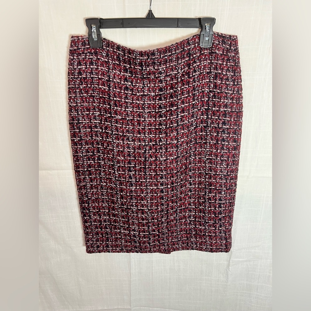 J.Crew No 2 Pencil Skirt NWT - Elegant Tweed Pencil Skirt - Wine and Navy